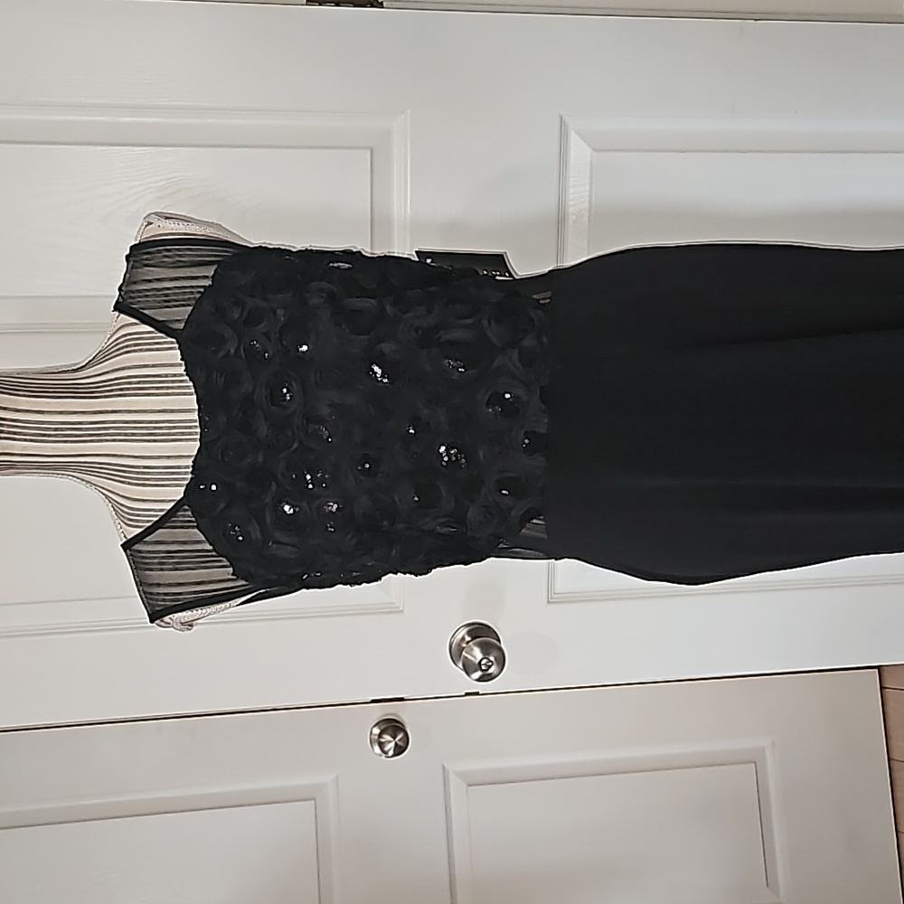 ENFOCUS STUDIO Women Black Sequin Ribben Gown Size 12 - Picture 3 of 14